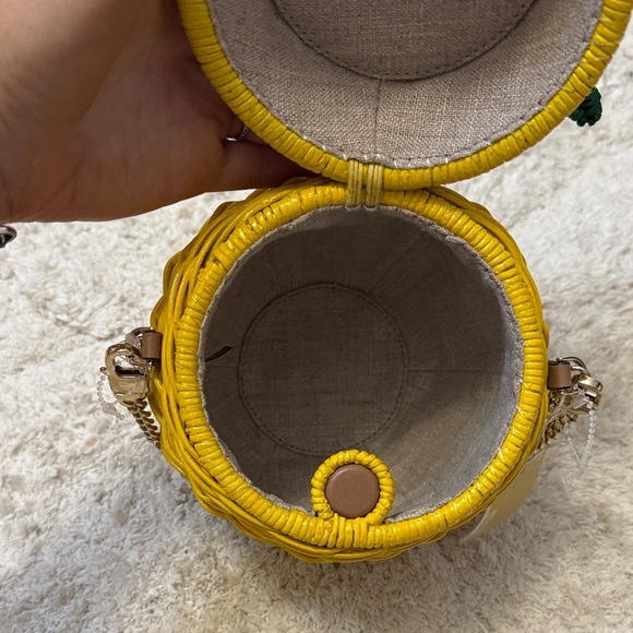 NWT Michael Kora Yellow Pineapple-Shaped Woven Bag - Picture 3 of 7